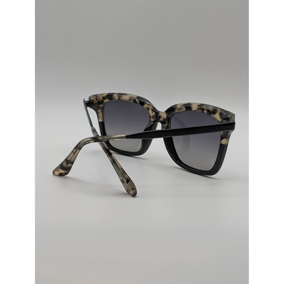 Diff Eyewear Accessories - DIFF Eyewear Bella Polarized Sunglasses Gray Tortoise Black Gradient GF-GG10P